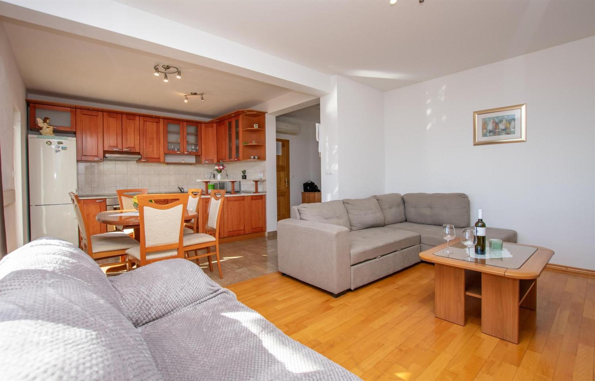Apartment Zdravko Omiš Kültér fotó