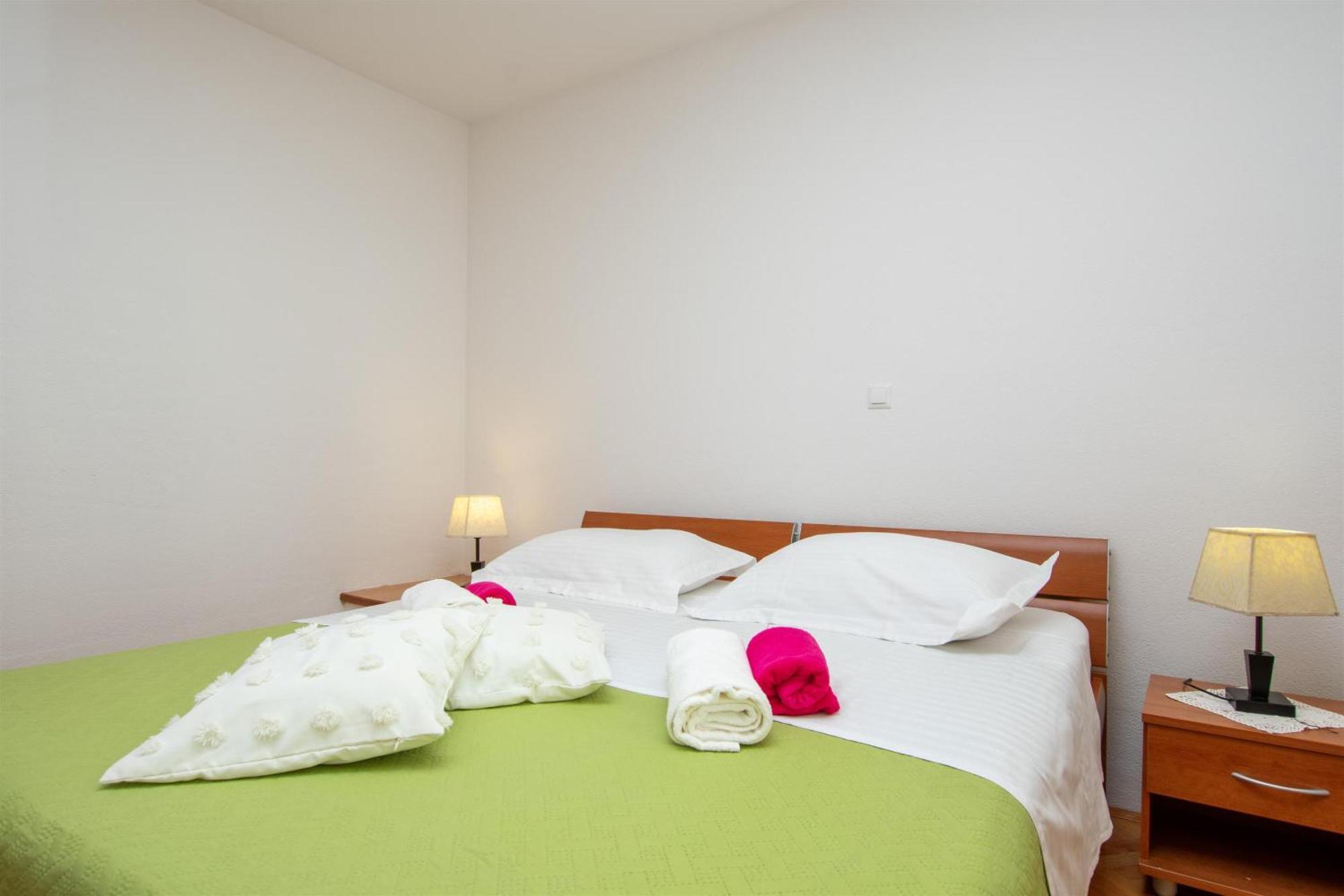 Apartment Zdravko Omiš Kültér fotó
