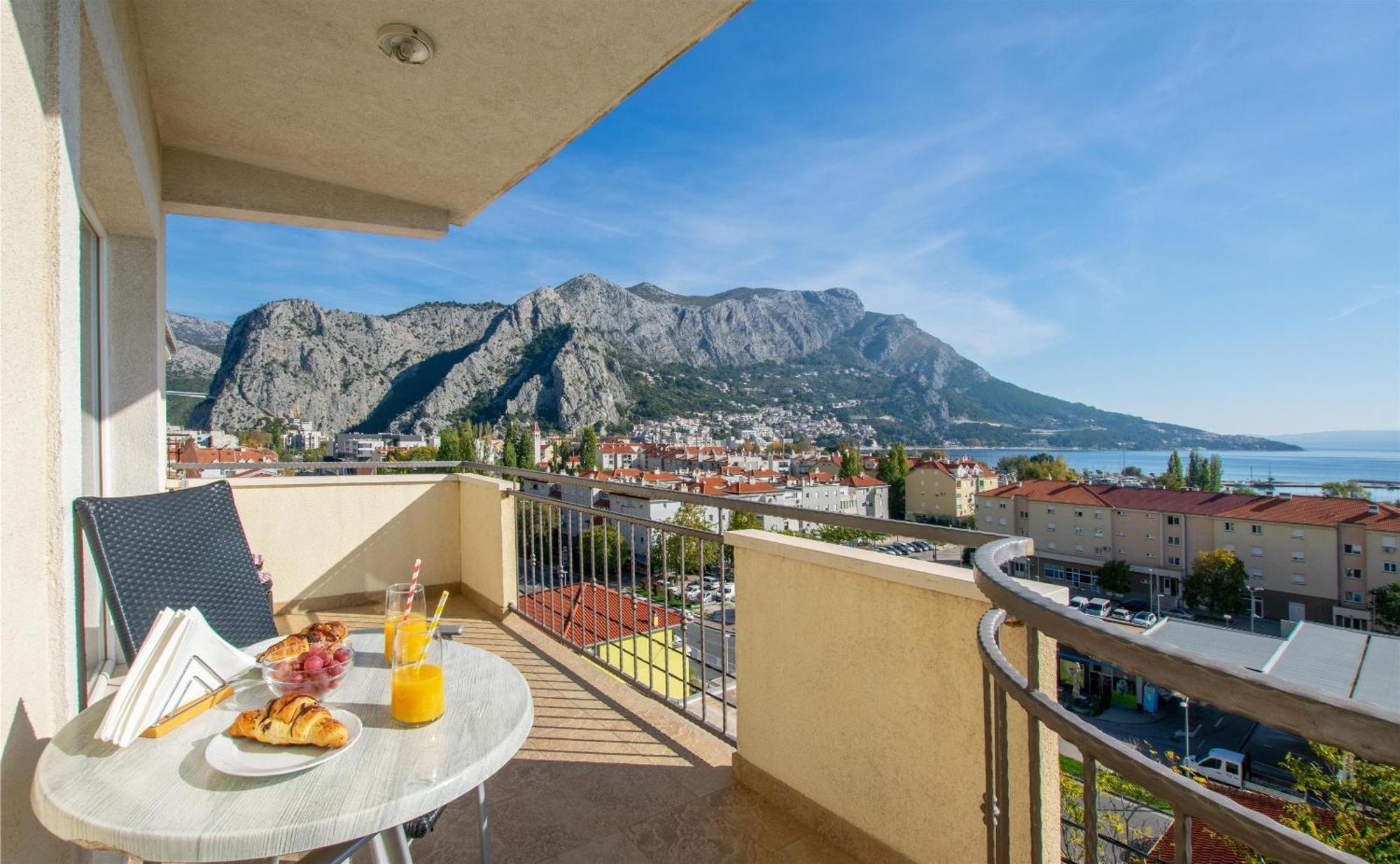 Apartment Zdravko Omiš Kültér fotó